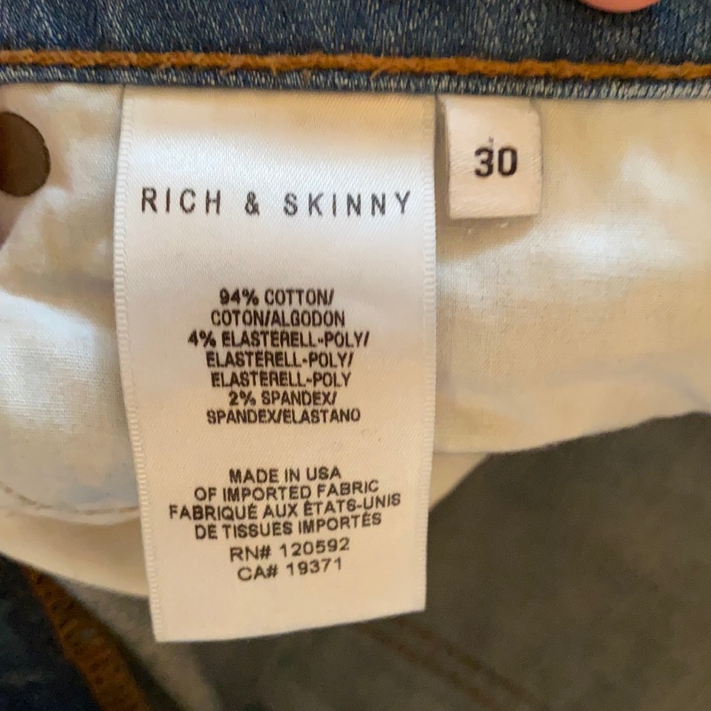 Distressed jeans - Picture 5 of 5